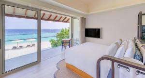 Avani Plus Fares Maldives Resort / 阿瓦尼法瑞斯马尔代夫度假村