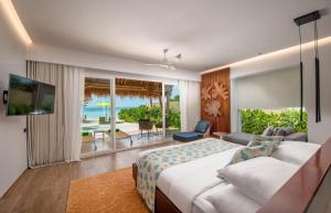 Emerald Maldives Resort & Spa / 翡翠岛
