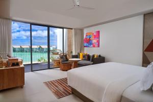 Hard Rock Hotel Maldives / 硬石酒店
