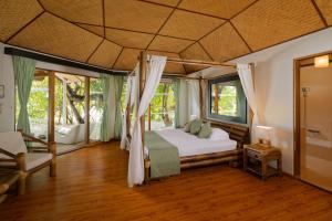 Safari Island Resort & Spa Maldives / 萨法里岛