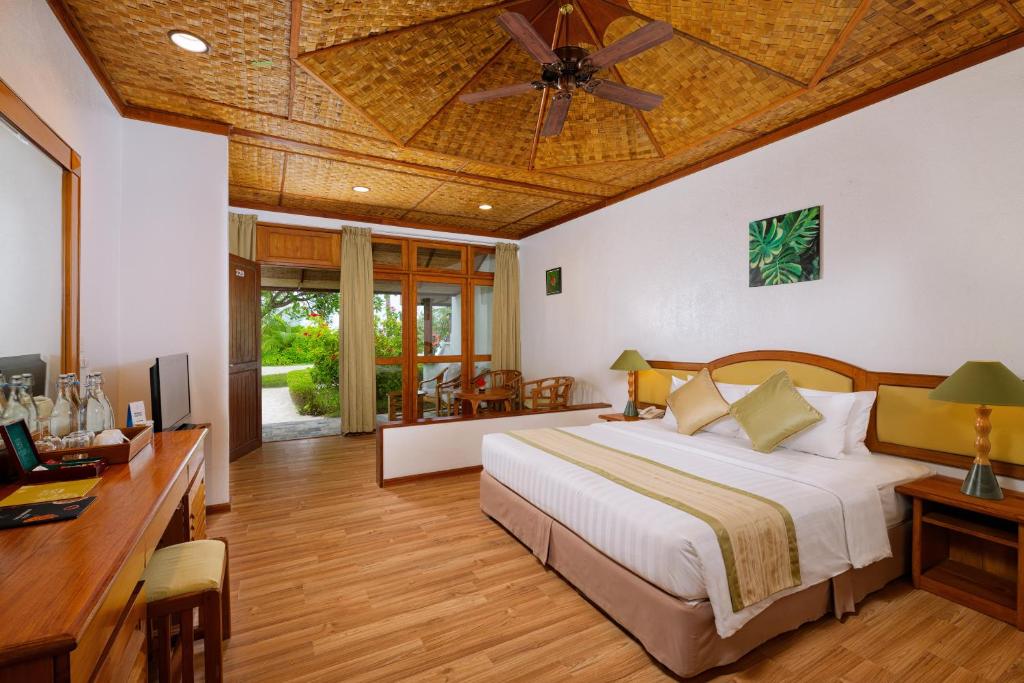 Bandos Maldives / 马尔代夫班多斯度假村